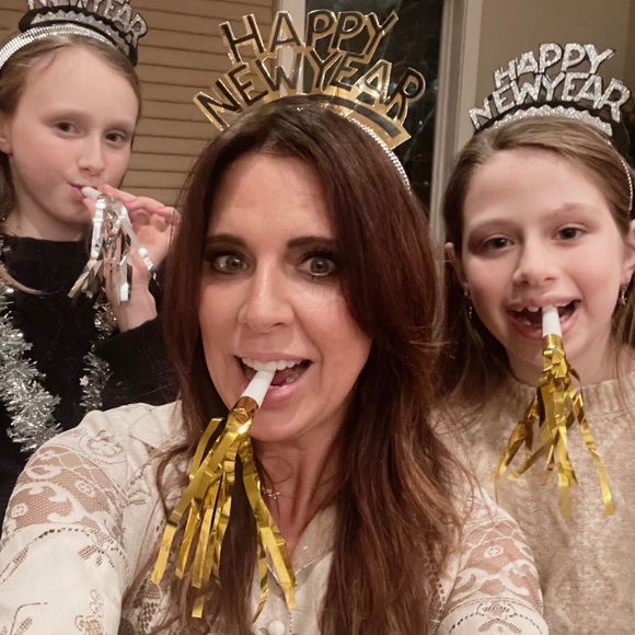 Meet your Posher, Heather - Picture 3 of 3